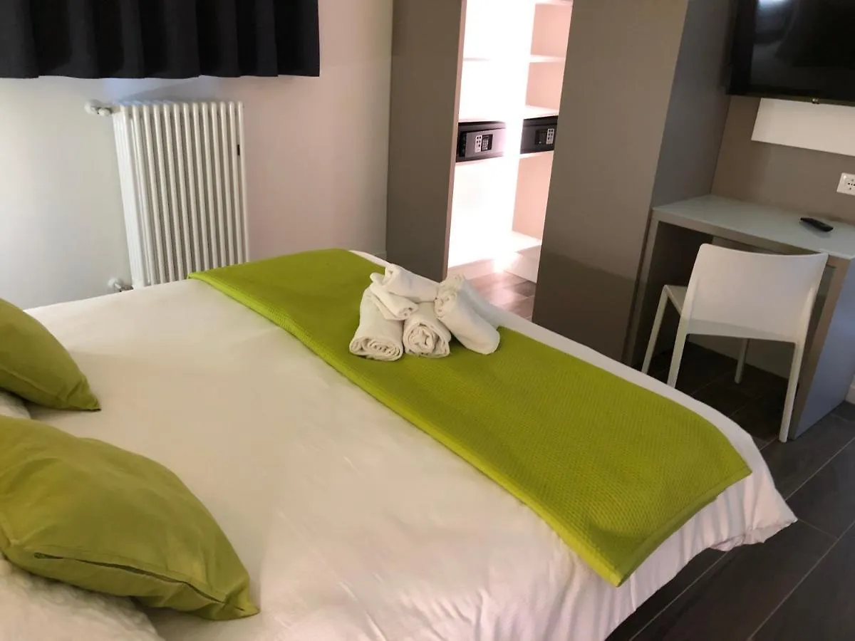 Bed & Breakfast B&B Alma Garda Lake Peschiera del Garda