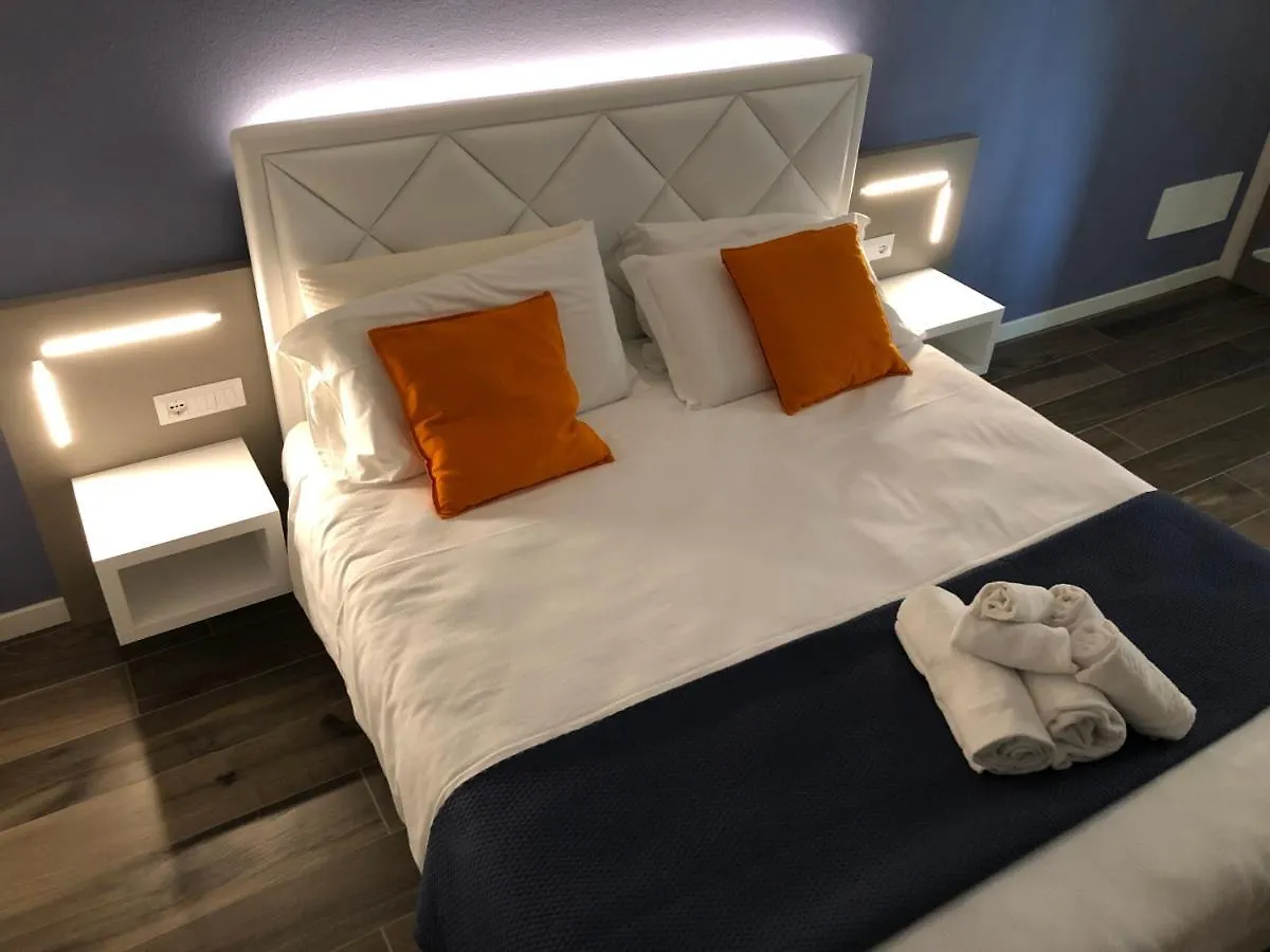 B&B Alma Garda Lake Peschiera del Garda 3*,